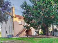 Moradia com 5 quartos em Santa Marta de Portuzelo