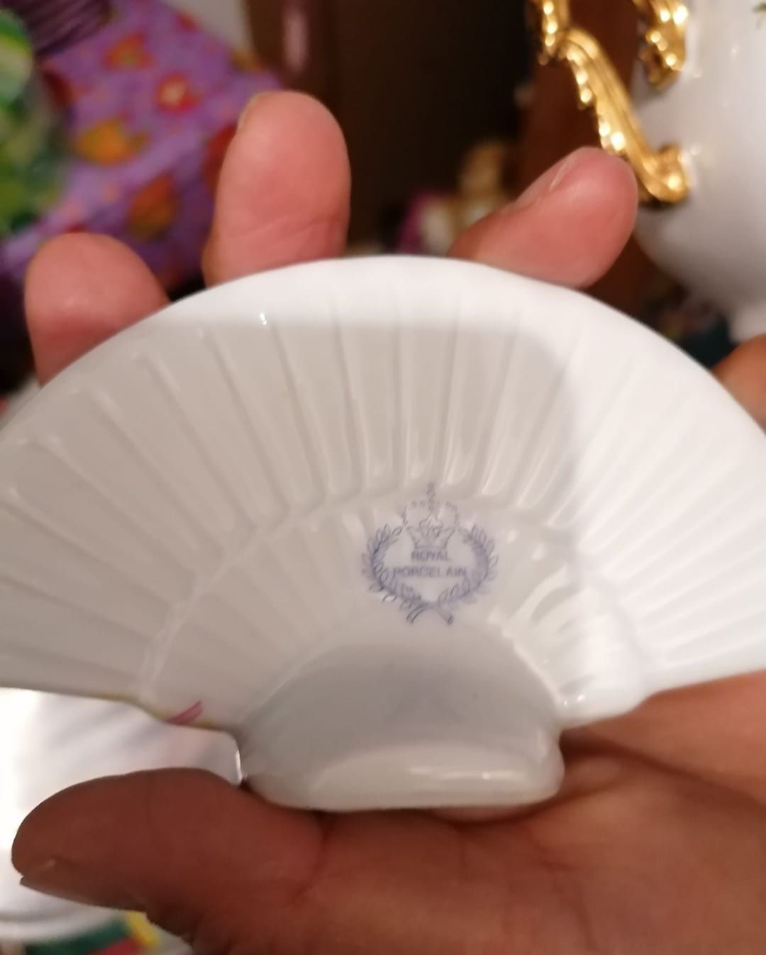 Biblô em porcelana