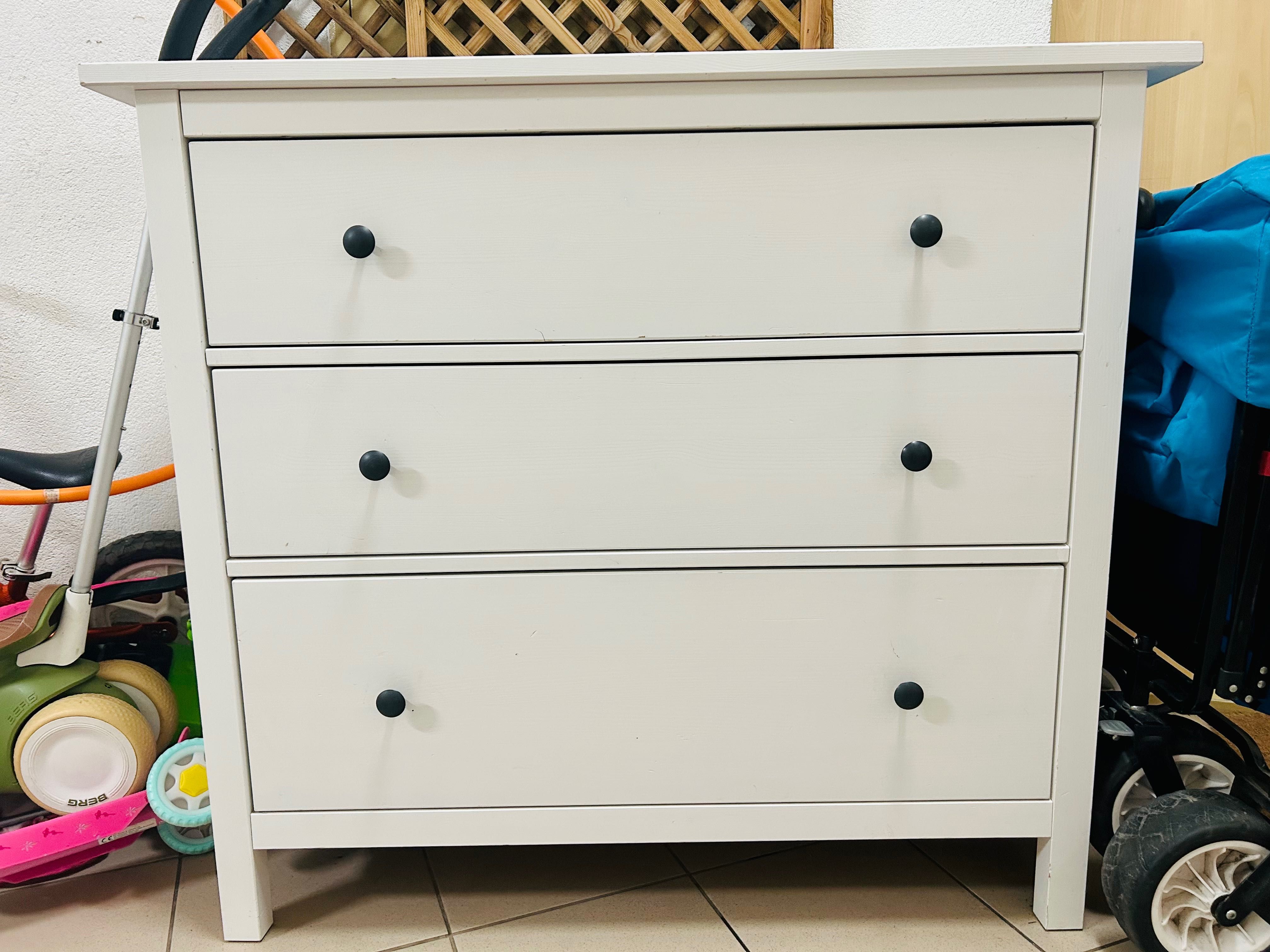 Ikea Hemnes komoda biala