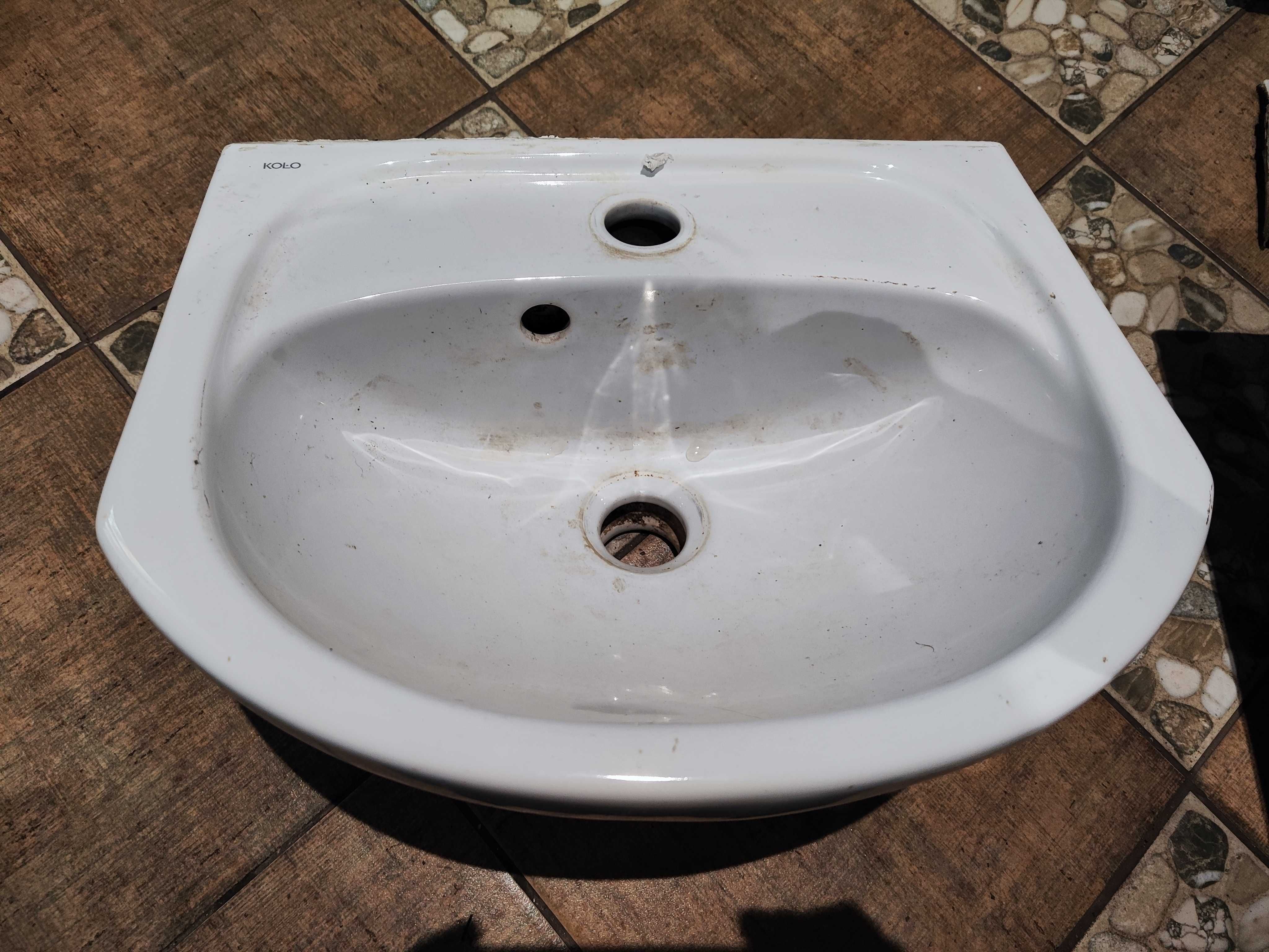 Zlewozmywak stalowy i Umywalka porcelanowa   mała -komplet