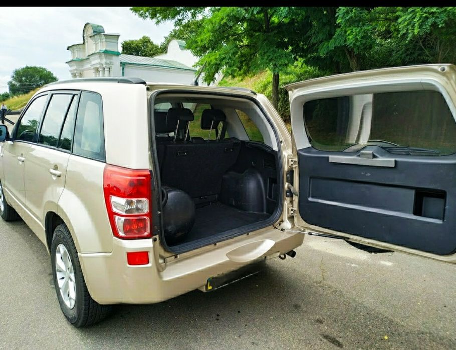 Продам Сузуки Гранд Витара, 2.0 л, газ/бензин,2006 г