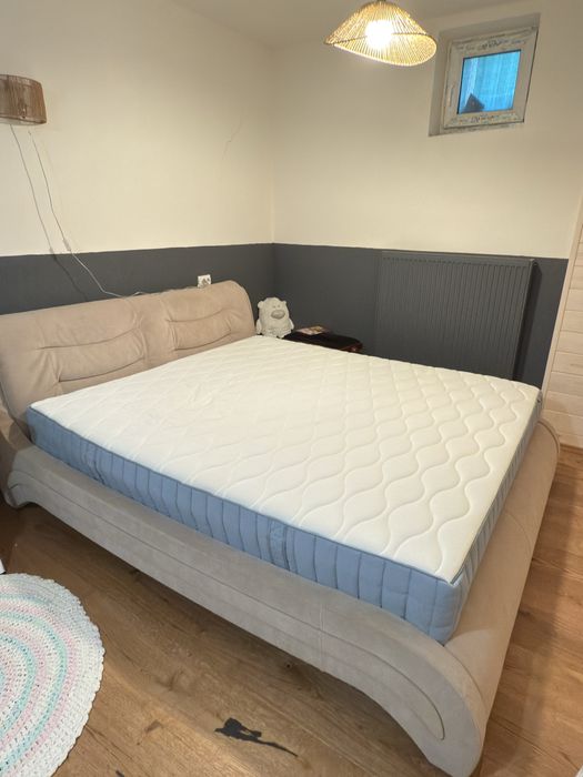 Tapicerowane Łozko 180x200 z materacem Ikea