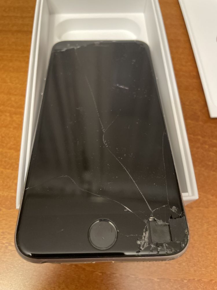 Iphone 6s pęknieta szybka