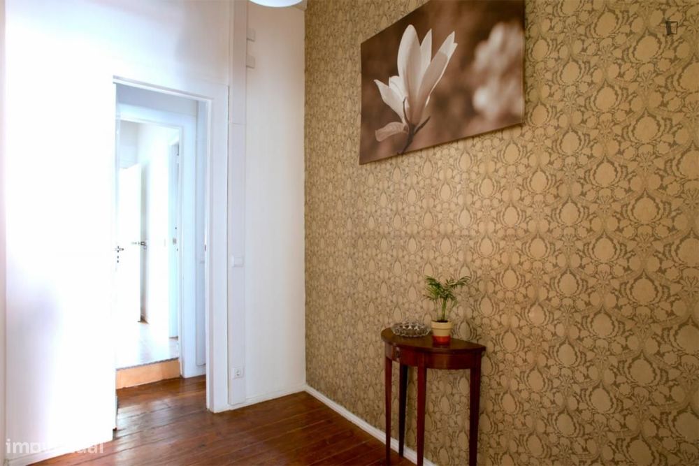 Quarto - localizado em Alcântara Lisbon