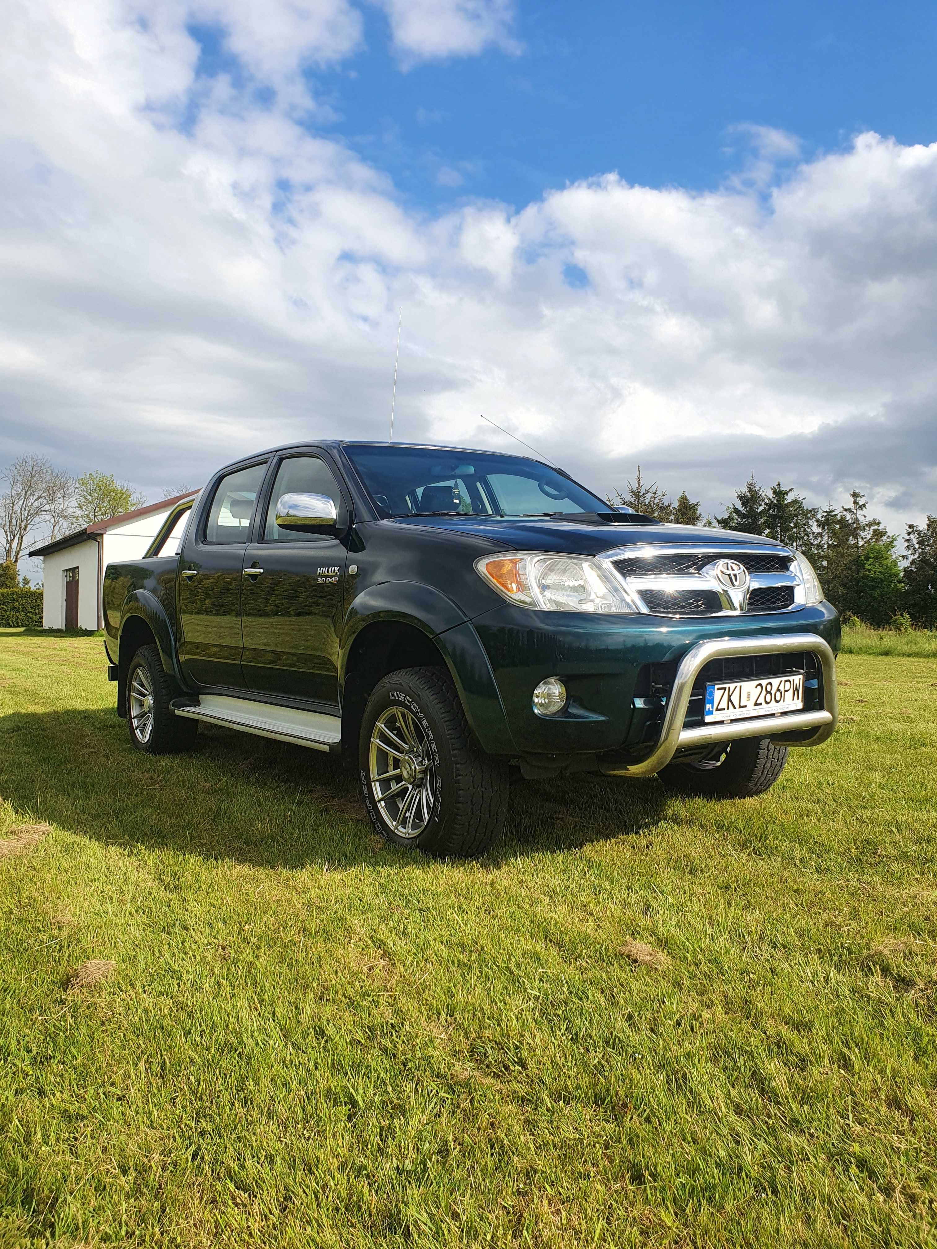 Toyota HILUX 3.0 d4d automat 4x4 lift klimatyzacja skórzane fotele