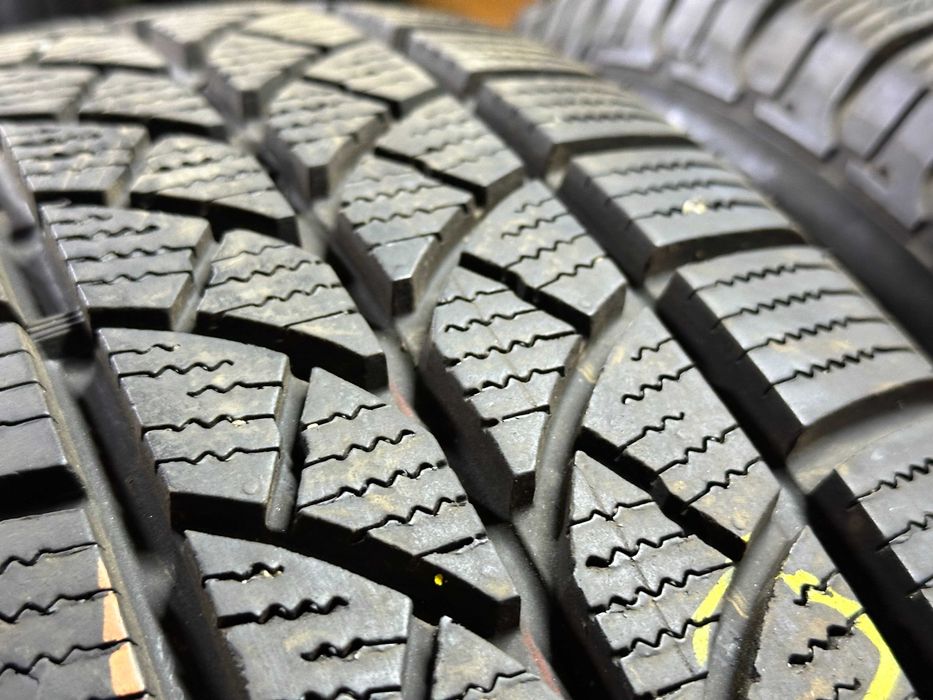 Шини зима 215/65R16C Bridgestone Blizzak LM-18C 2шт