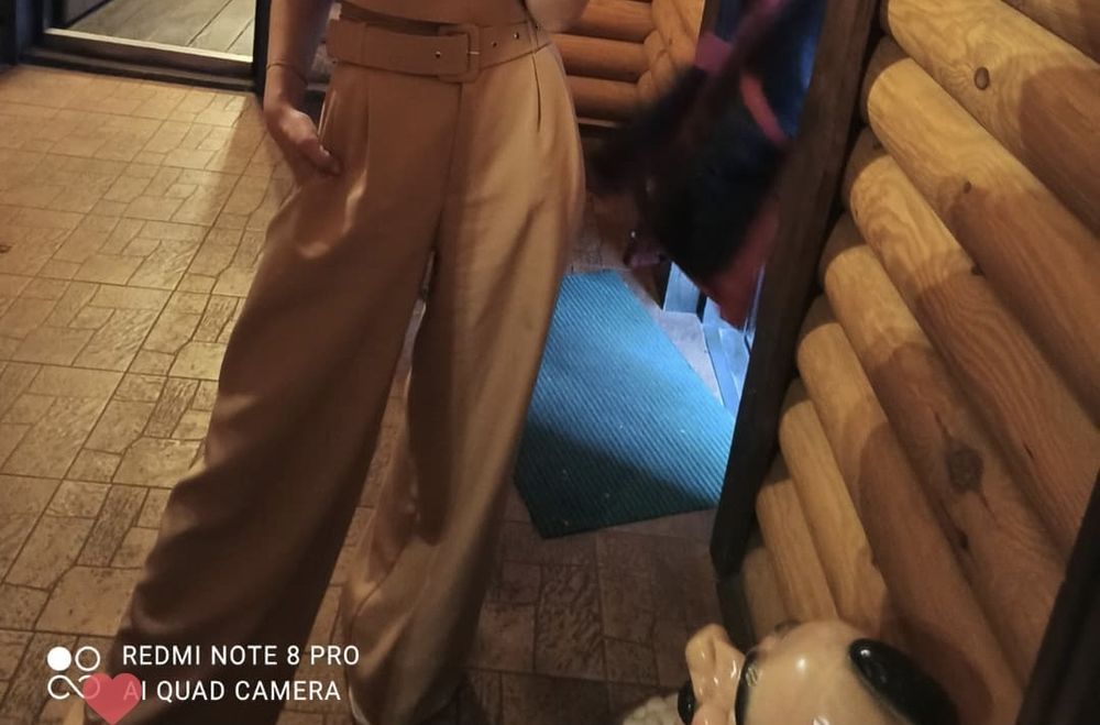 Штани кльош бежеві