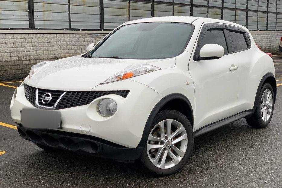 Продам Nissan Juke 1.6  бензин