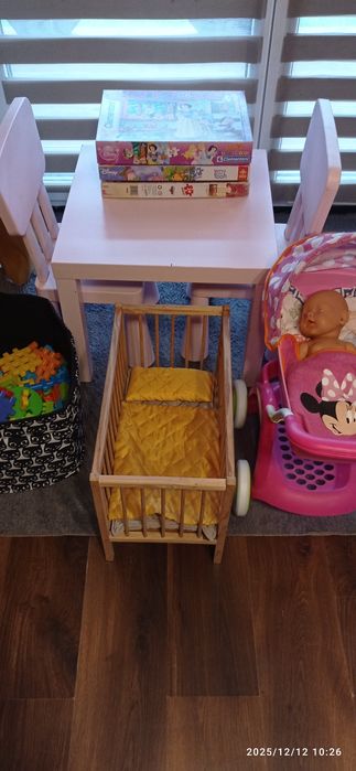 Wózek dla lalek,stolik krzesełka