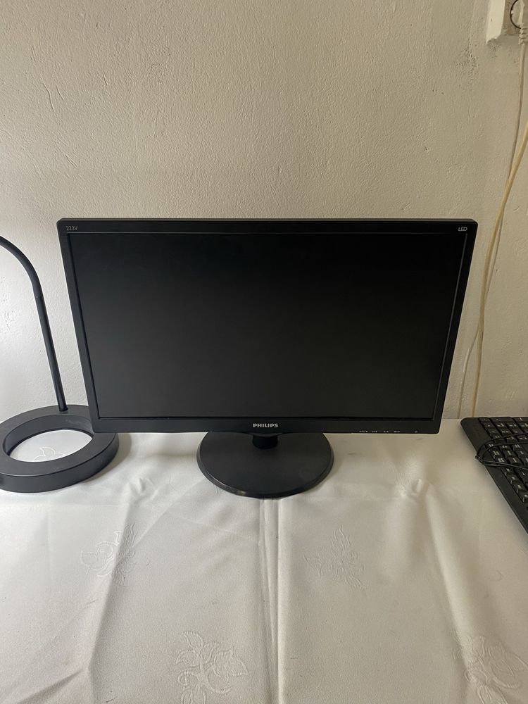 Komputer + monitor