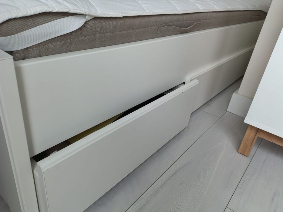 Łóżko Ikea Songesand 140x200 z materacem, ochraniaczem i stelażem