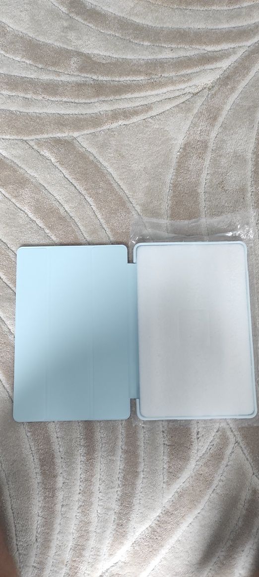 Продаю чехол для Xiaomi redmi SE11