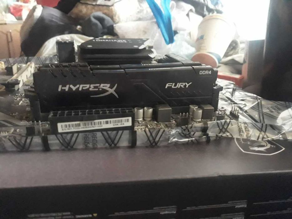 Продаю Ryzen 7 5700X + MSI B450 Tomahawk Max + 32 ГБ DDR4 3200 МГц
