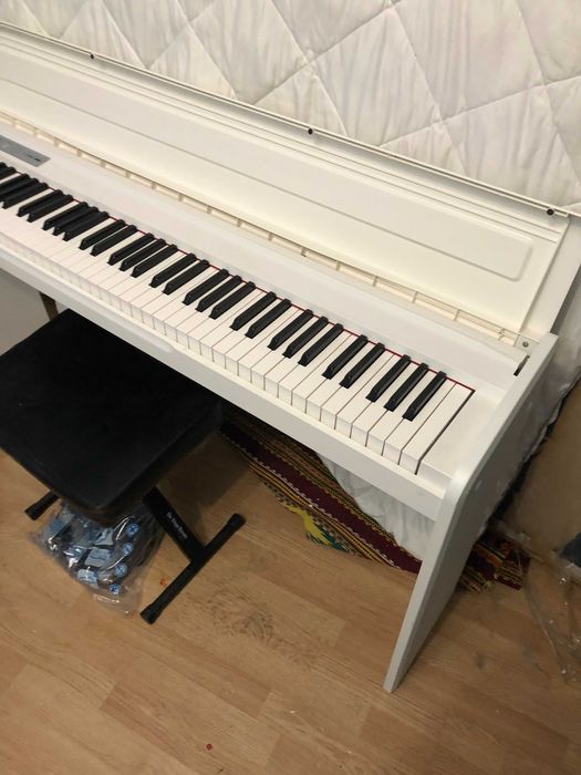 Цифровое пианино LP-180 KORG