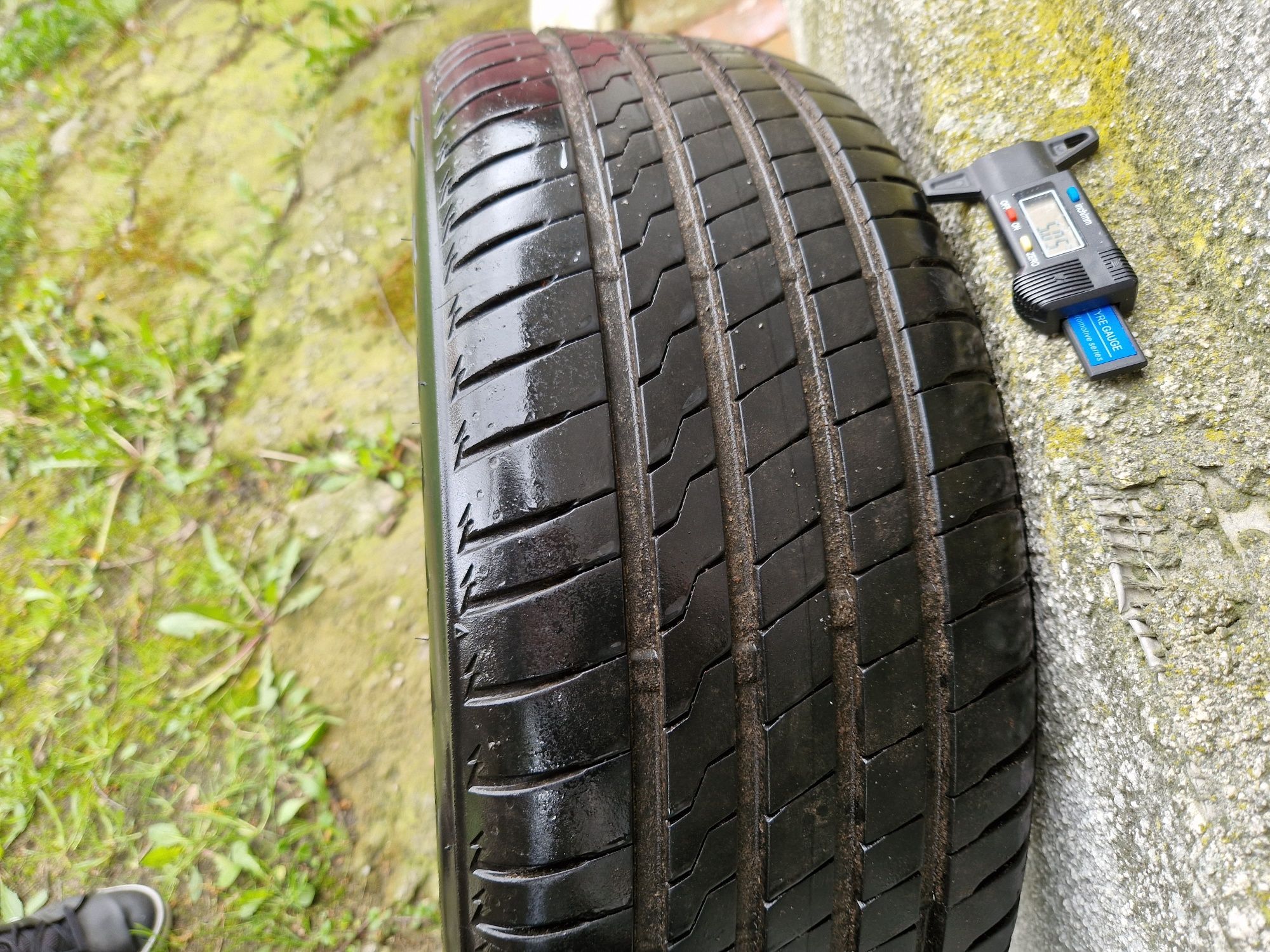 1 Opona letnia 205x55x16 Firestone Roadhawk