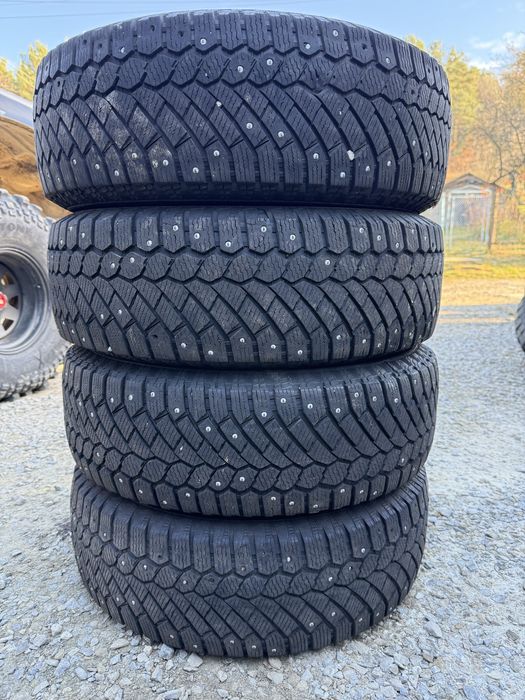 Зимова резина 215-70 р15 шип.