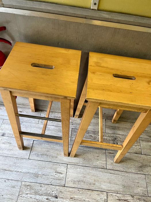 2 Bancos altos 74cm