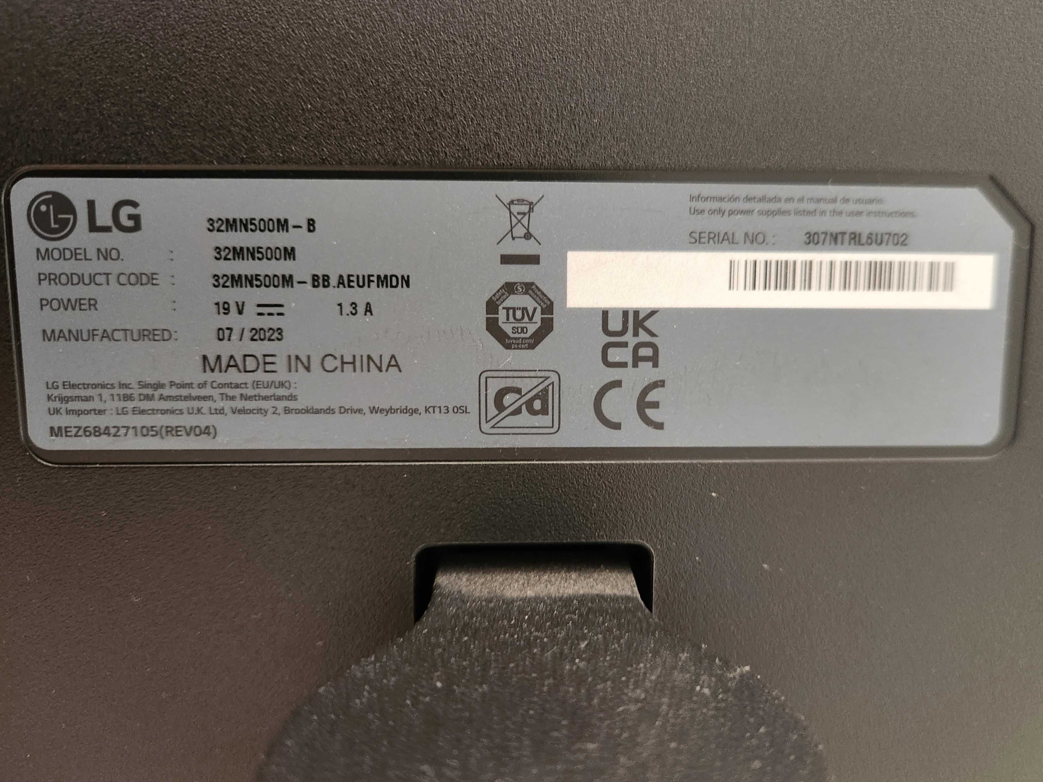 31.5" Full HD IPS LG monitor - COLLECTION ONLY (Benfica, Lisboa)
