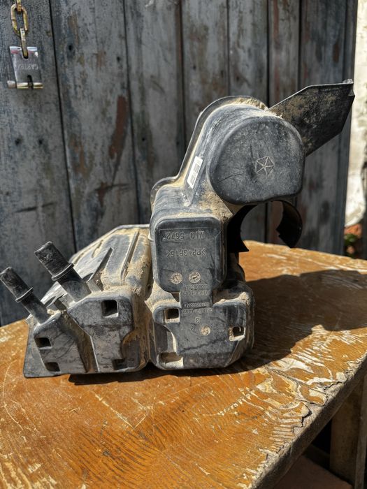 Абсорбер угольный фильтр Jeep Cherokee KL