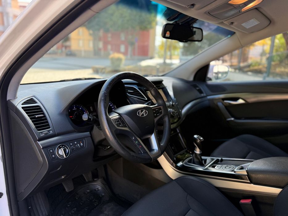 Hyundai i40 1.7crdi blue drive 136cv