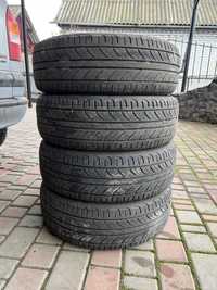 Продам літню резину 195/65r15