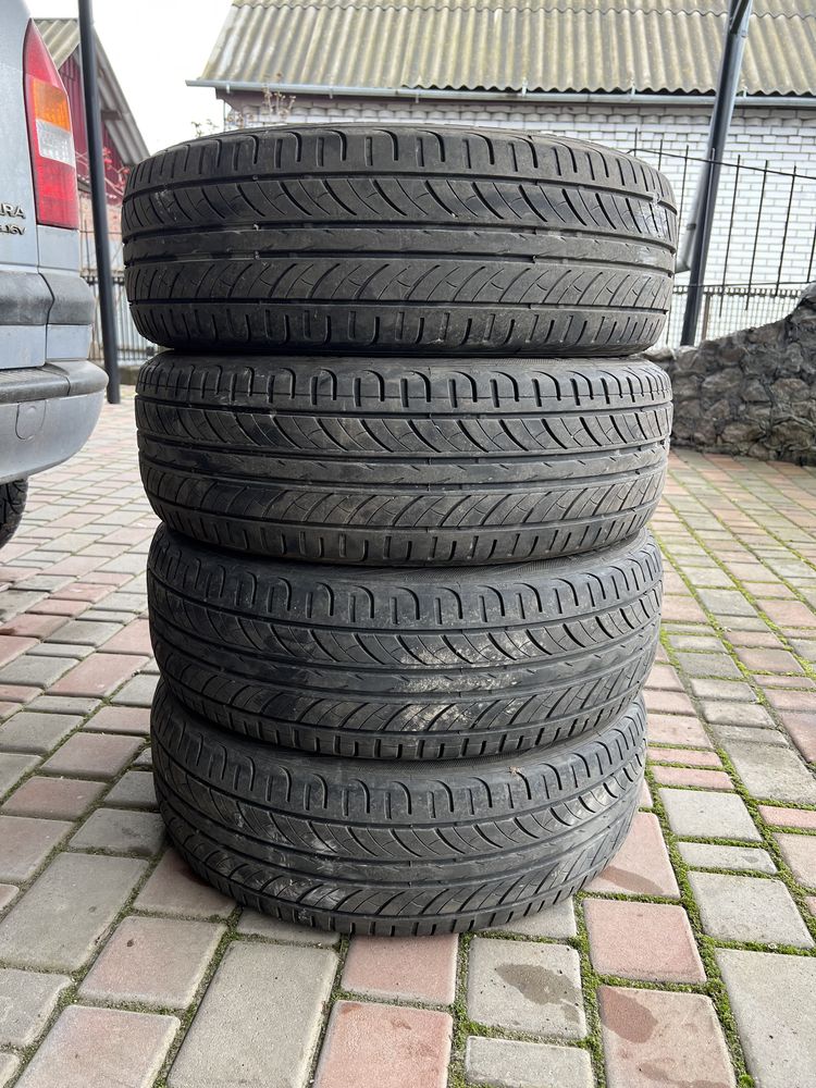 Продам літню резину 195/65r15