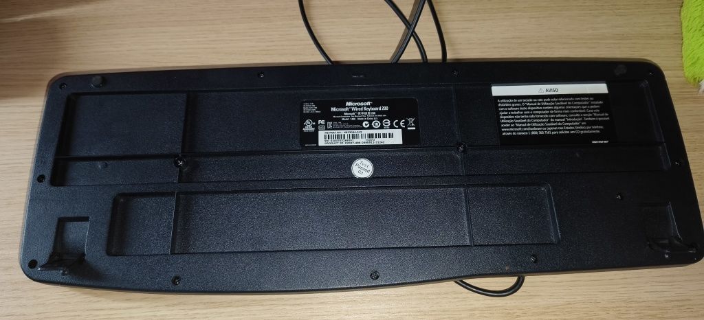 Telcado Microsoft wired keyboard 200