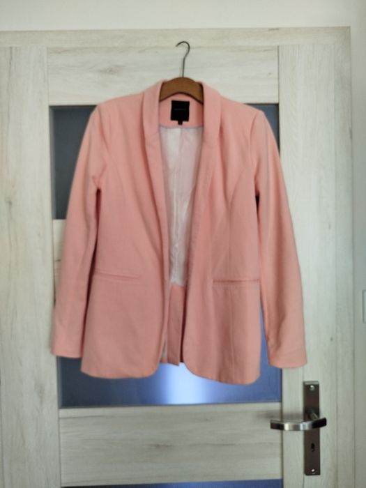 36 Żakiet Reserved z dresówki