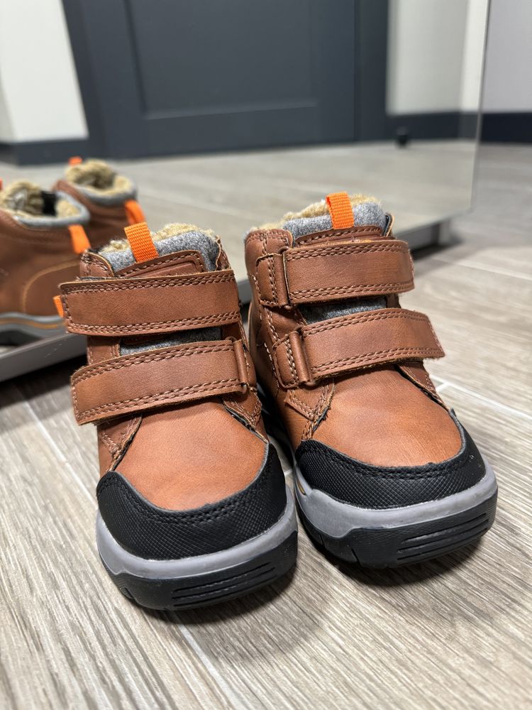 Зимові черевики для хлопчика від Next, стан НОВИХ, 23 розмір