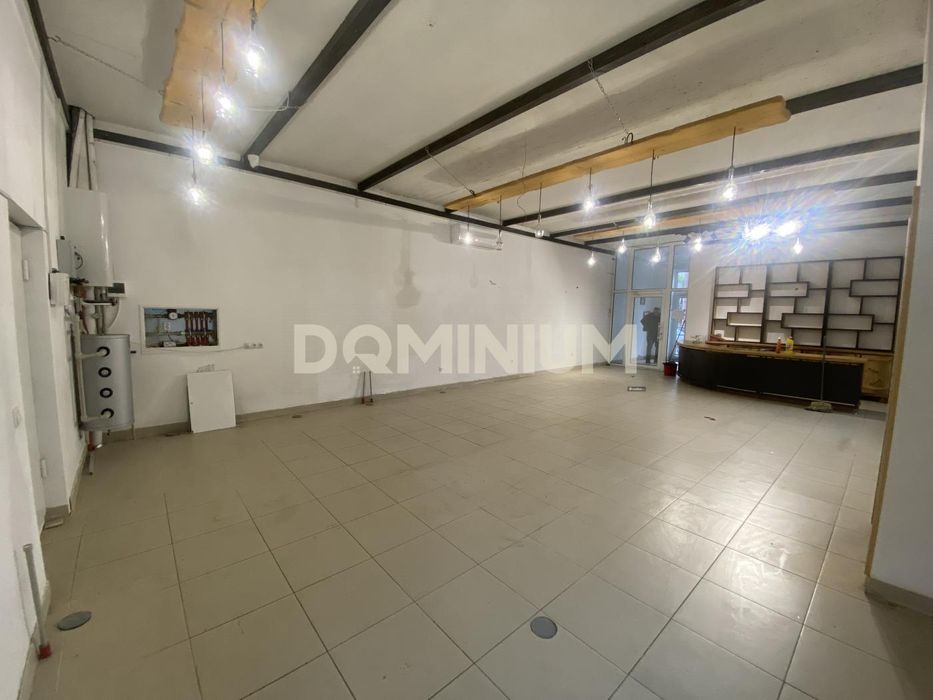 Комерційна пропозиція!! Оренда приміщення в центрі Хуста!