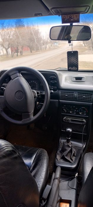 Продам део нексія