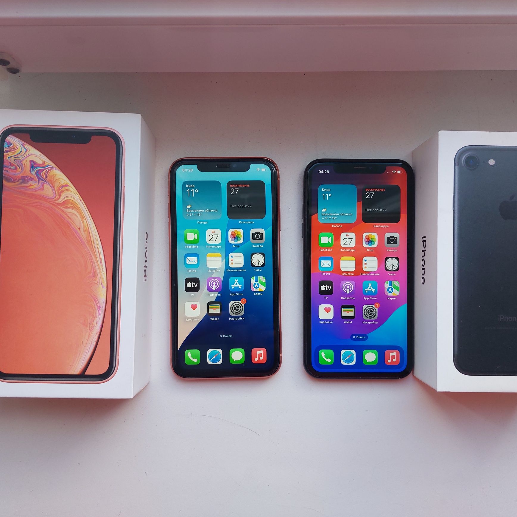 Продам  IPhone XR 64gb