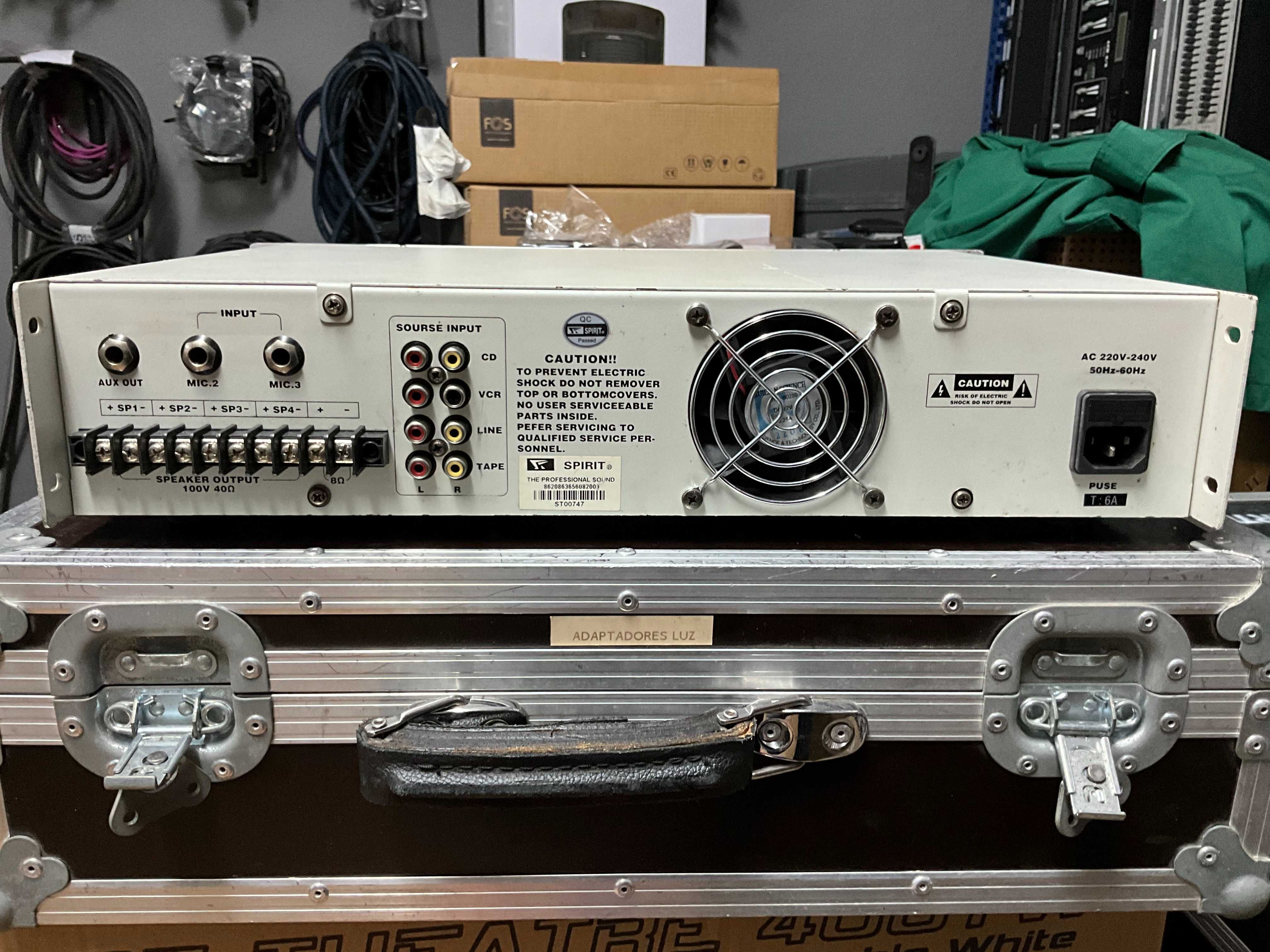 Spirit PA-250 amplificador