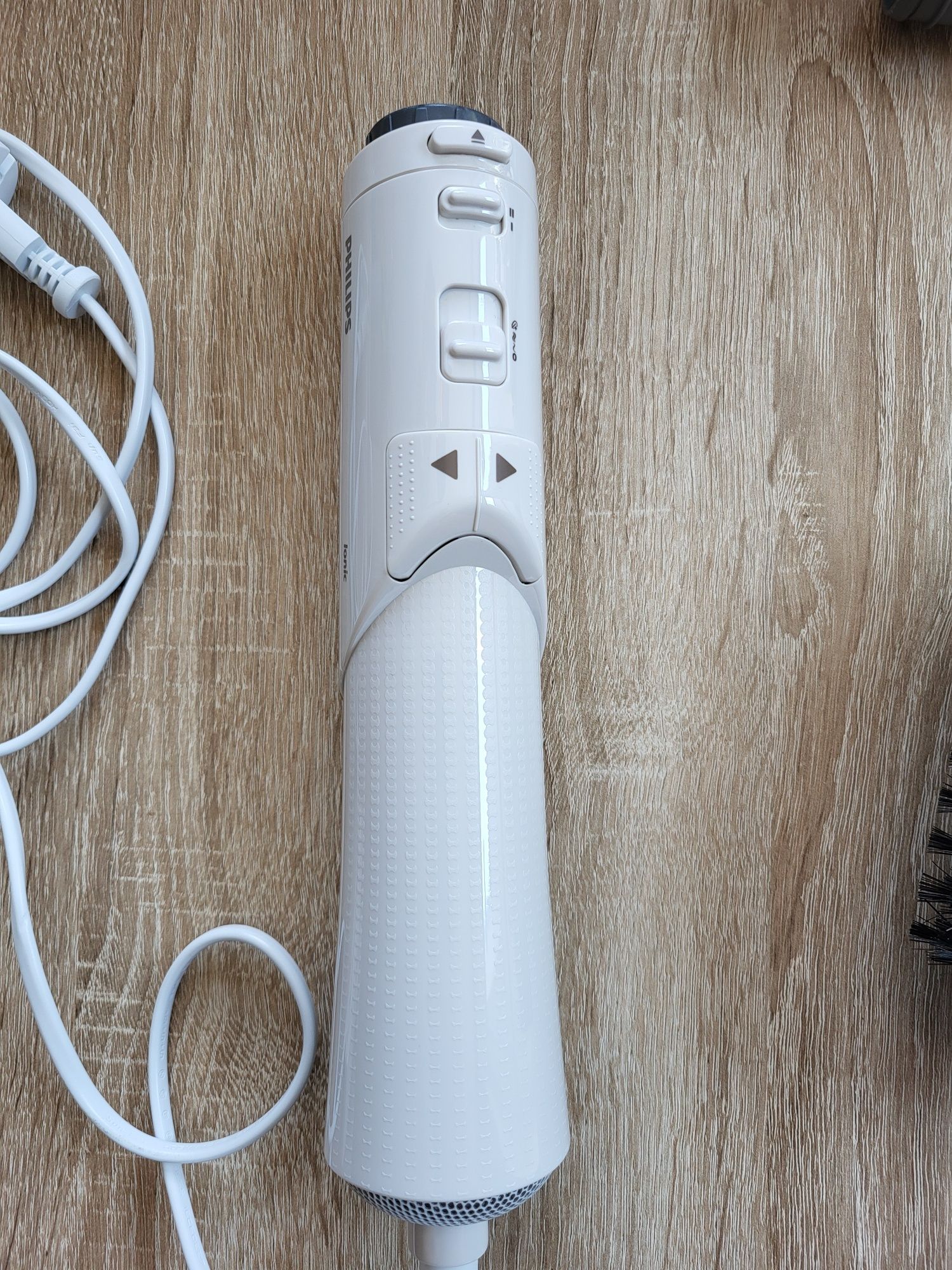 Lokówko-suszarka Philips Air Styler BHA710