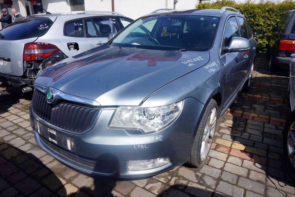 SKODA SUPERB II 3T KOMBI 2012 LF8L 2.0 TDI CFGB 170KM NLN SREBRNY na części