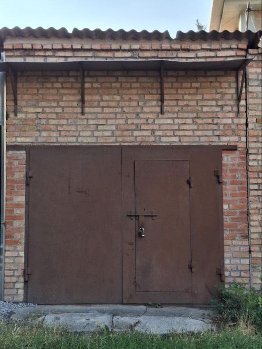 Продам сталінку в Центрі міста/Є-відновлення/Гараж