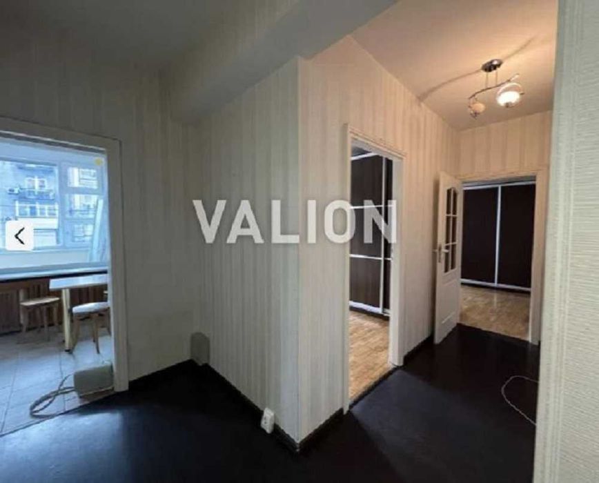 Продаж 2К квартири вул. В. Васильківська 51 м.Олімпійська, Центр