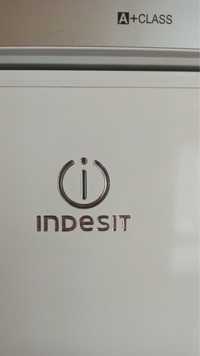 Холодильник Indesit