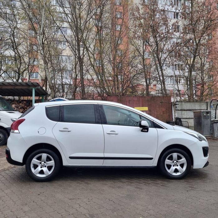 Пежо 3008 рік 2014  мотор 1.6 HDI