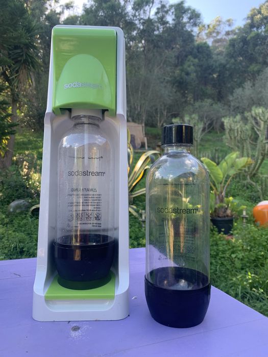 Máquina gaseificadora carbonatadora de líquidos