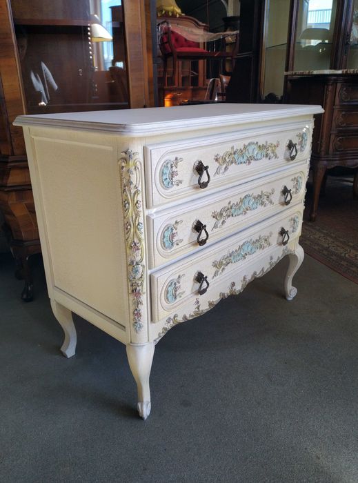 Francuska komoda Ludwik ecru z lustrem