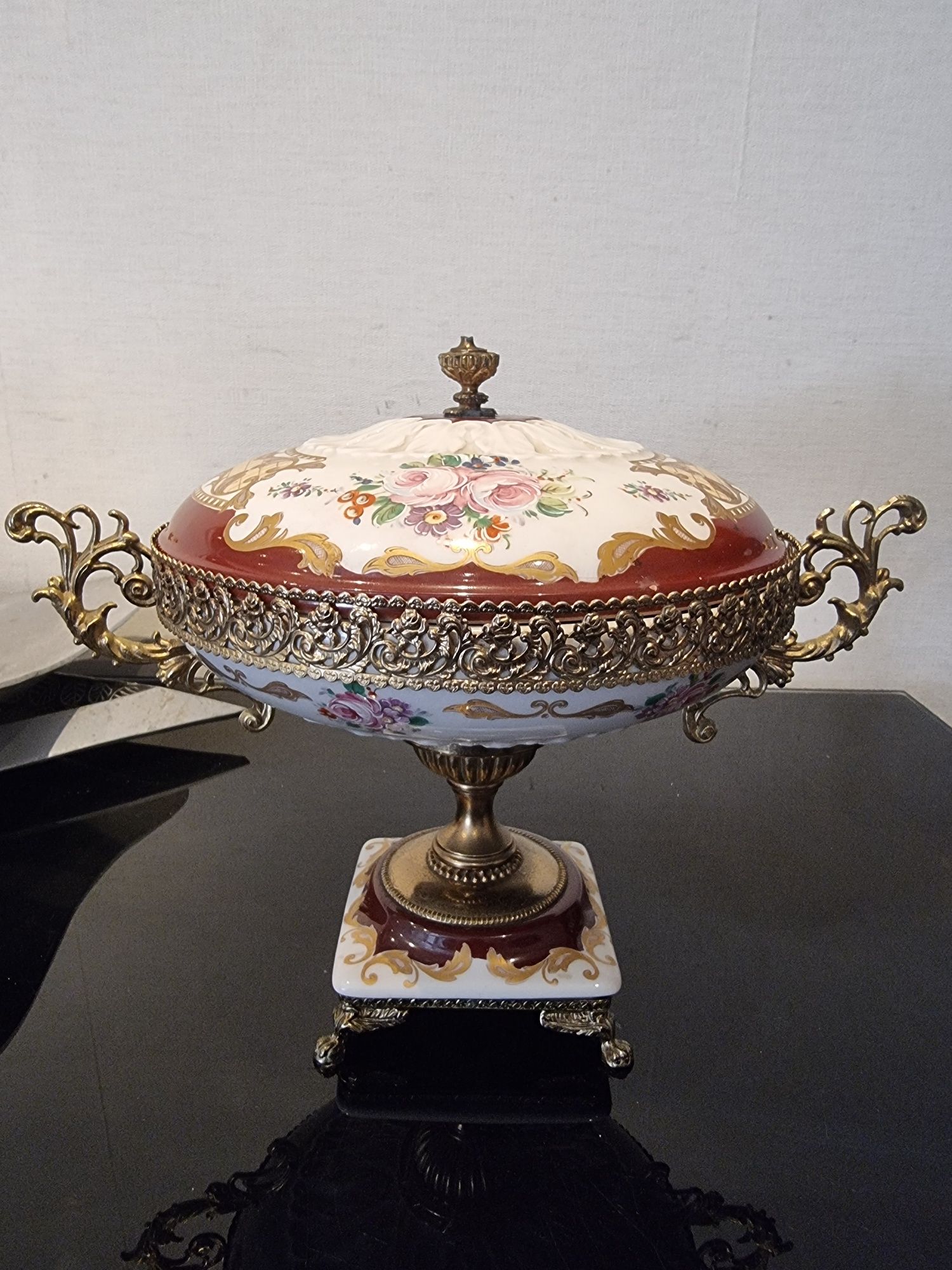 Terrina  de porcelana de alfa italiana