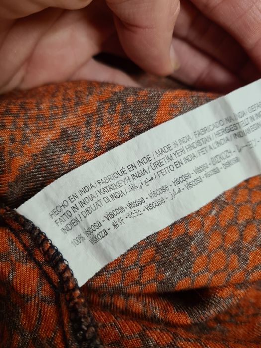 Sukienka jesienne kolory Stradivarius