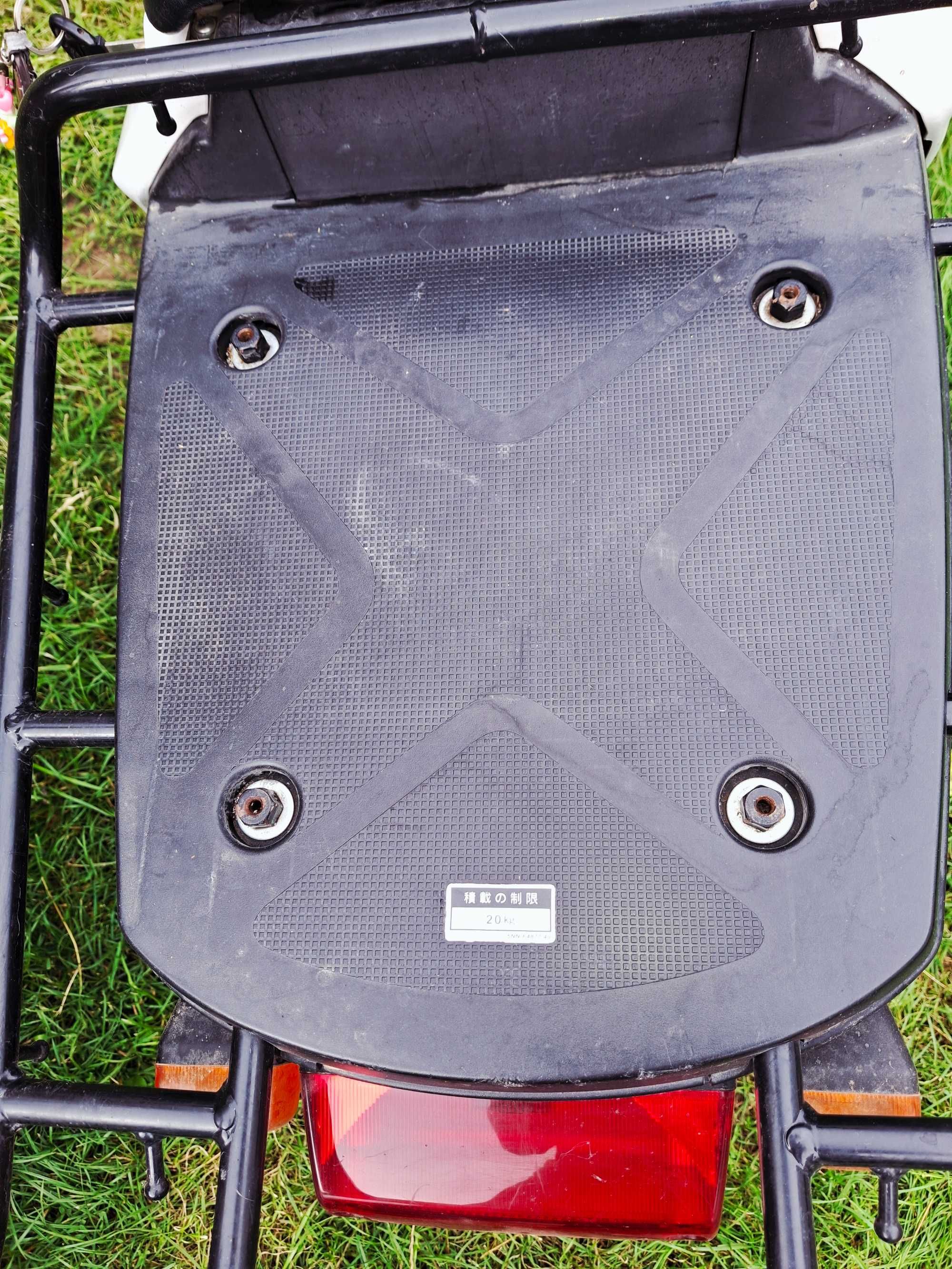 Скутер Yamaha Gear 4t. інжекторний 2012 р. у доброму стані.