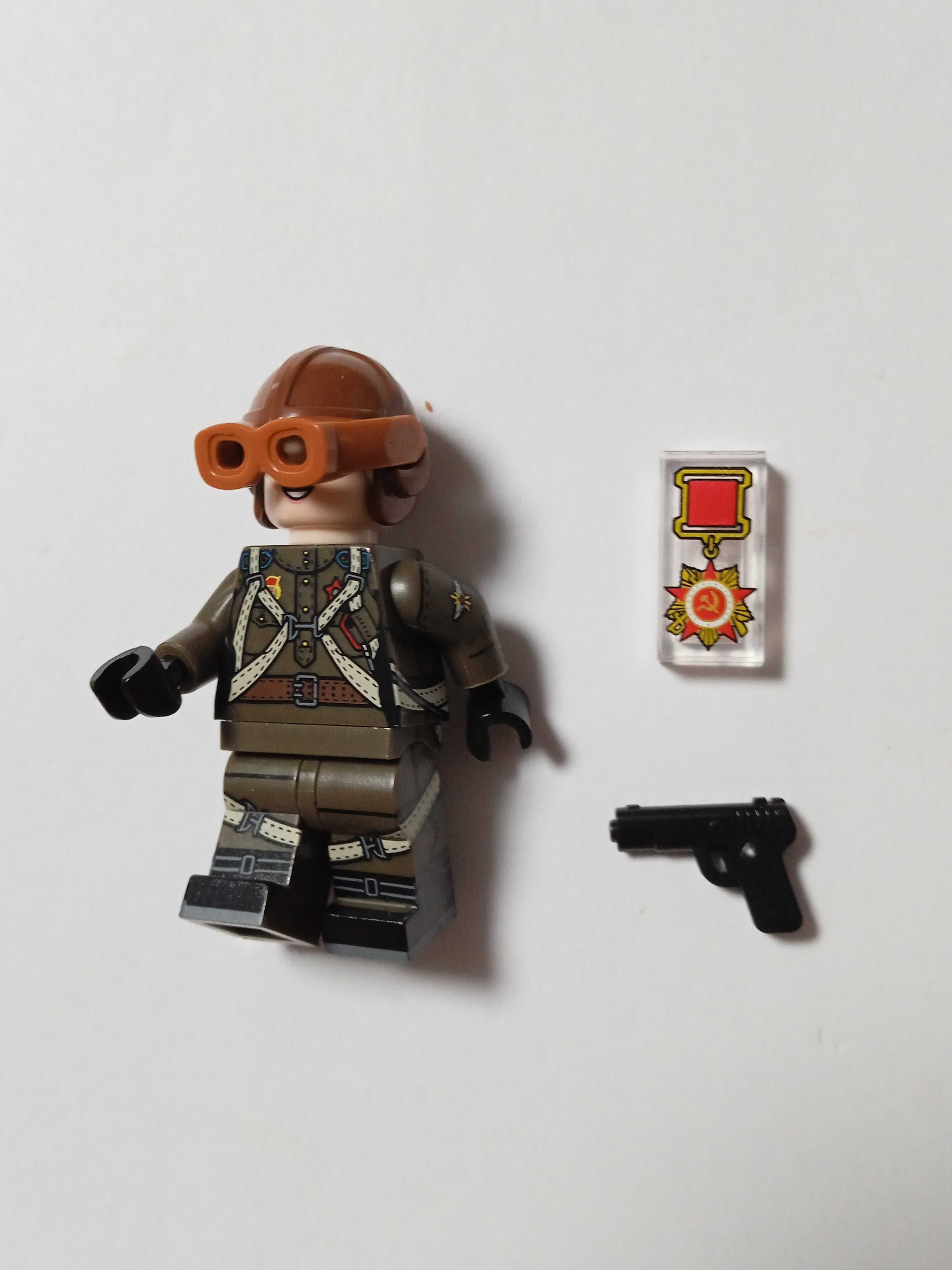 Figurka żołnierza radzieckiego + broń WW1 4-strony nadruk komp. z Lego