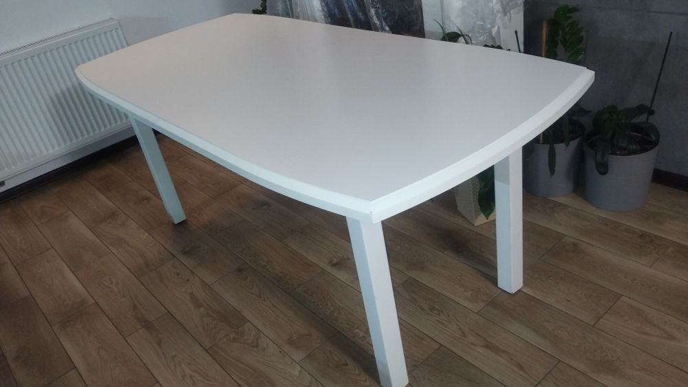Stół biały rozkładany