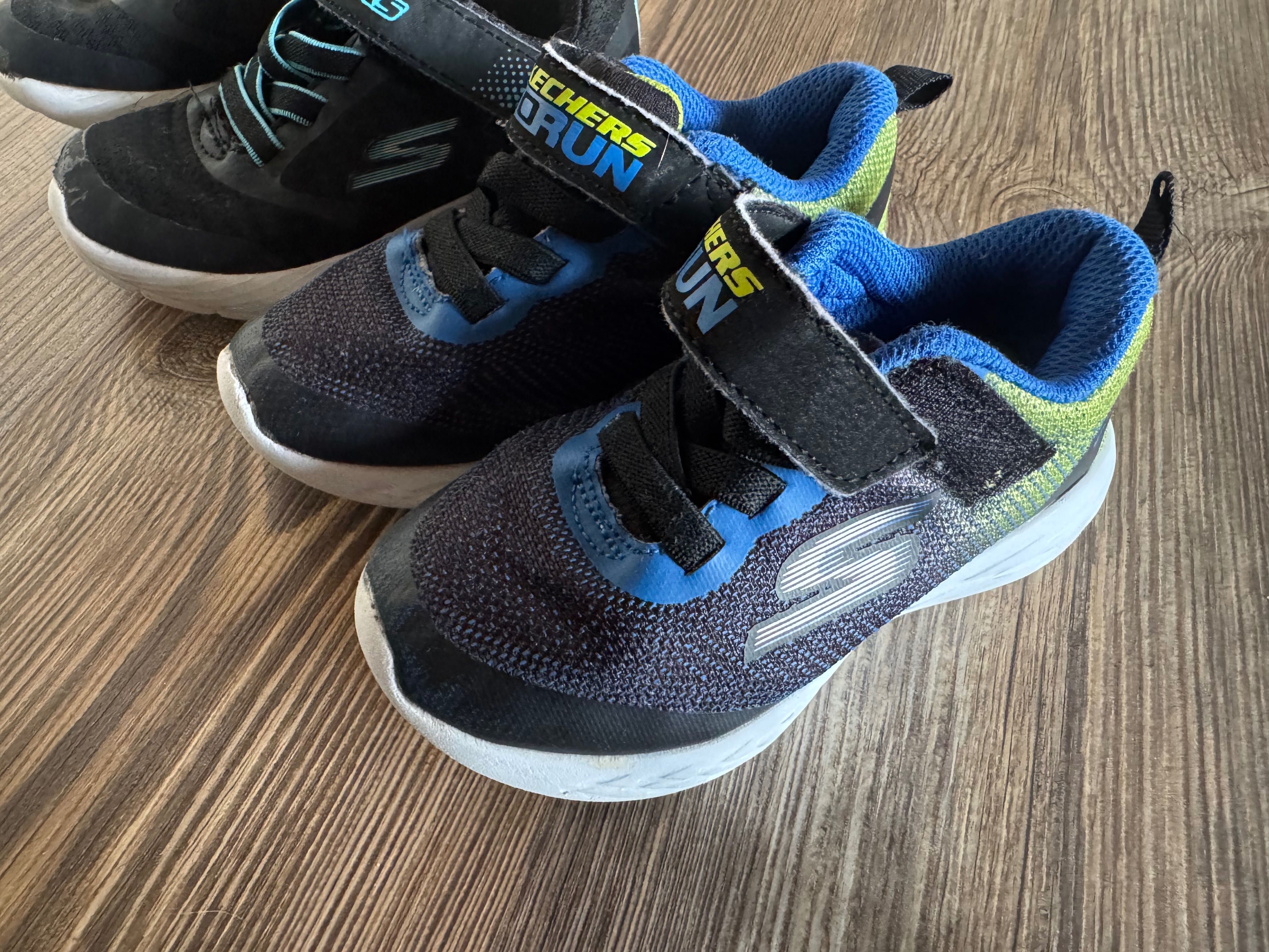 Кроссовки SKECHERS для мальчика  24 размер