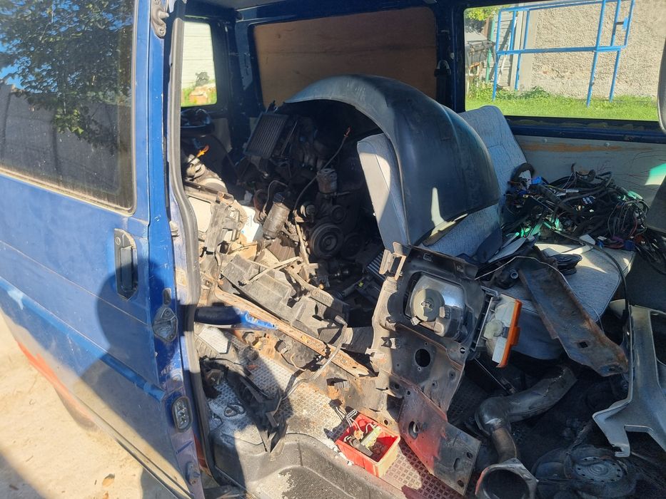 Vw t4 wywrotka  plus  druga caravella  w pakiecie