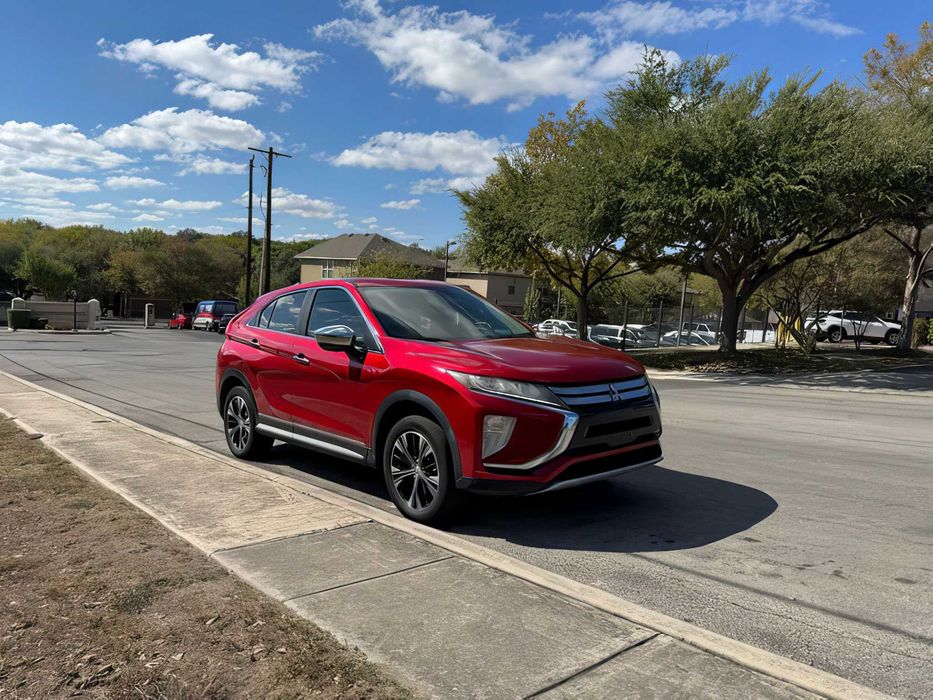 Mitsubishi Eclipse Cross      2018