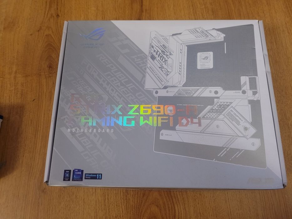 Płyta główna asus ROG strix Z690-A gaming wifi D4